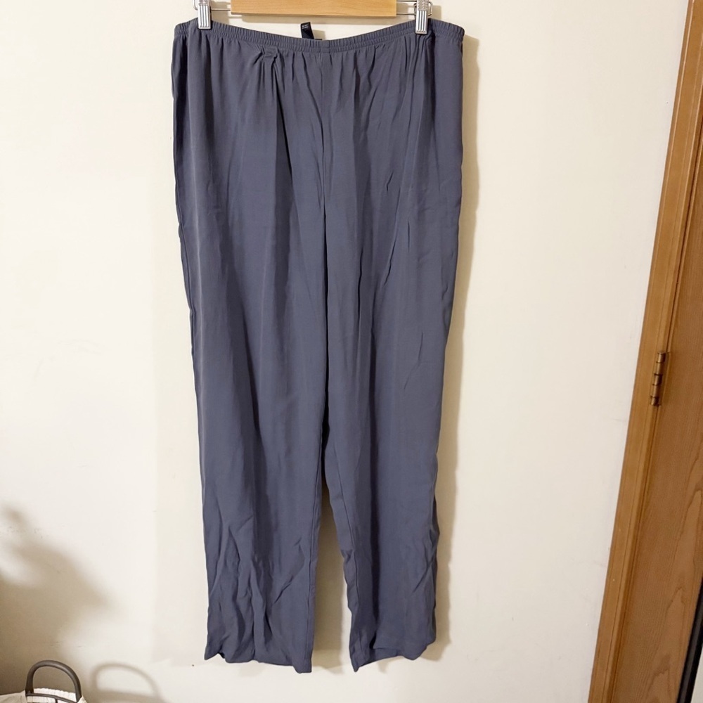 Eileen Fisher Gray Pull on Pants Lightweight Minimalist Size Large Casual